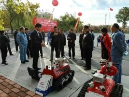 排煙機器人，滅火機器人亮相北京市全市應急救援演練