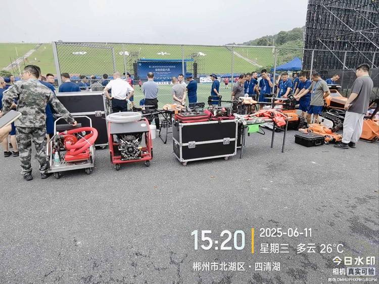 投彈無人機，滅火無人機，隔離帶開辟機器人展會1.jpg